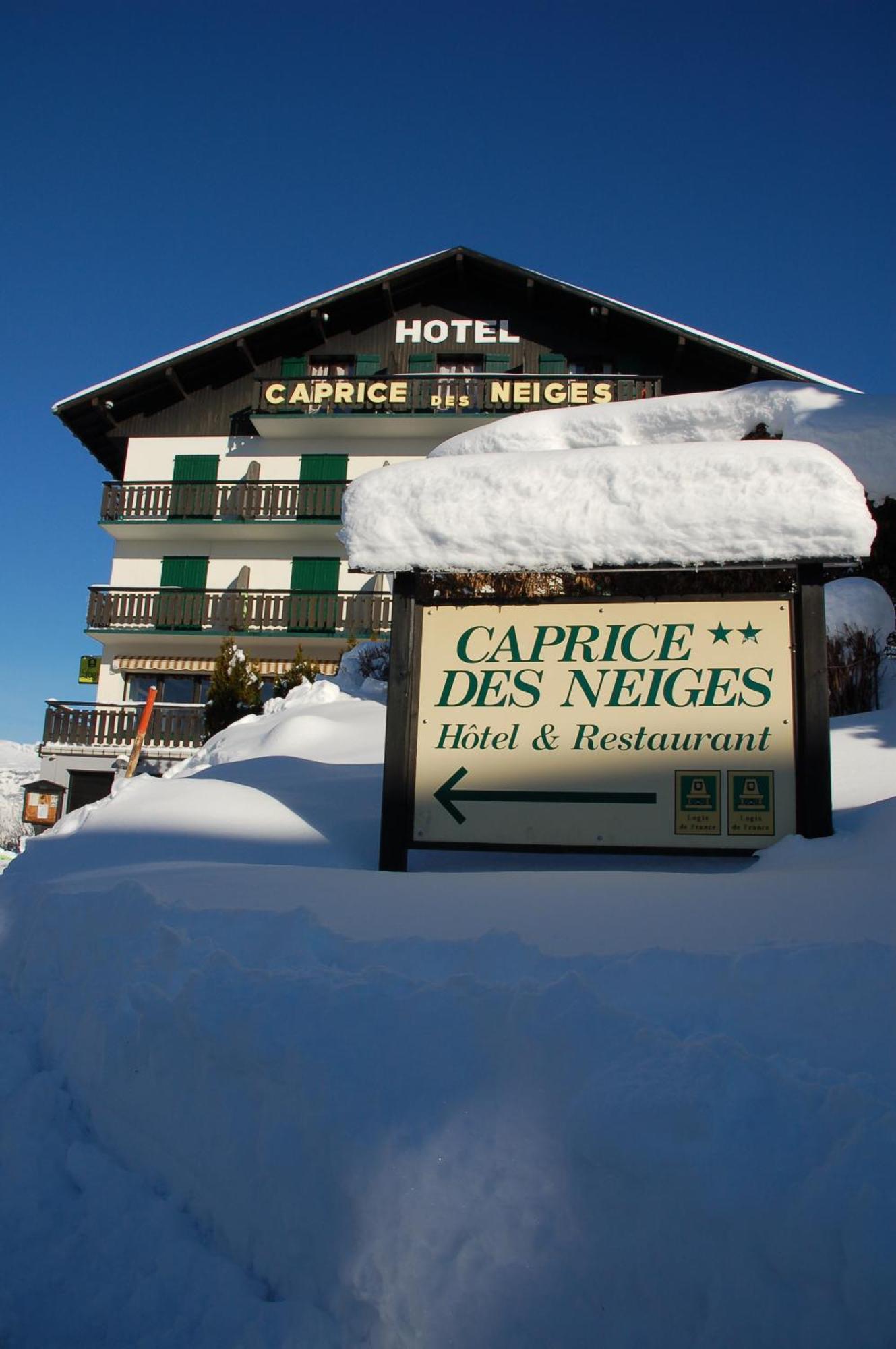 Hotel Le Caprice Des Neiges コンブルー エクステリア 写真