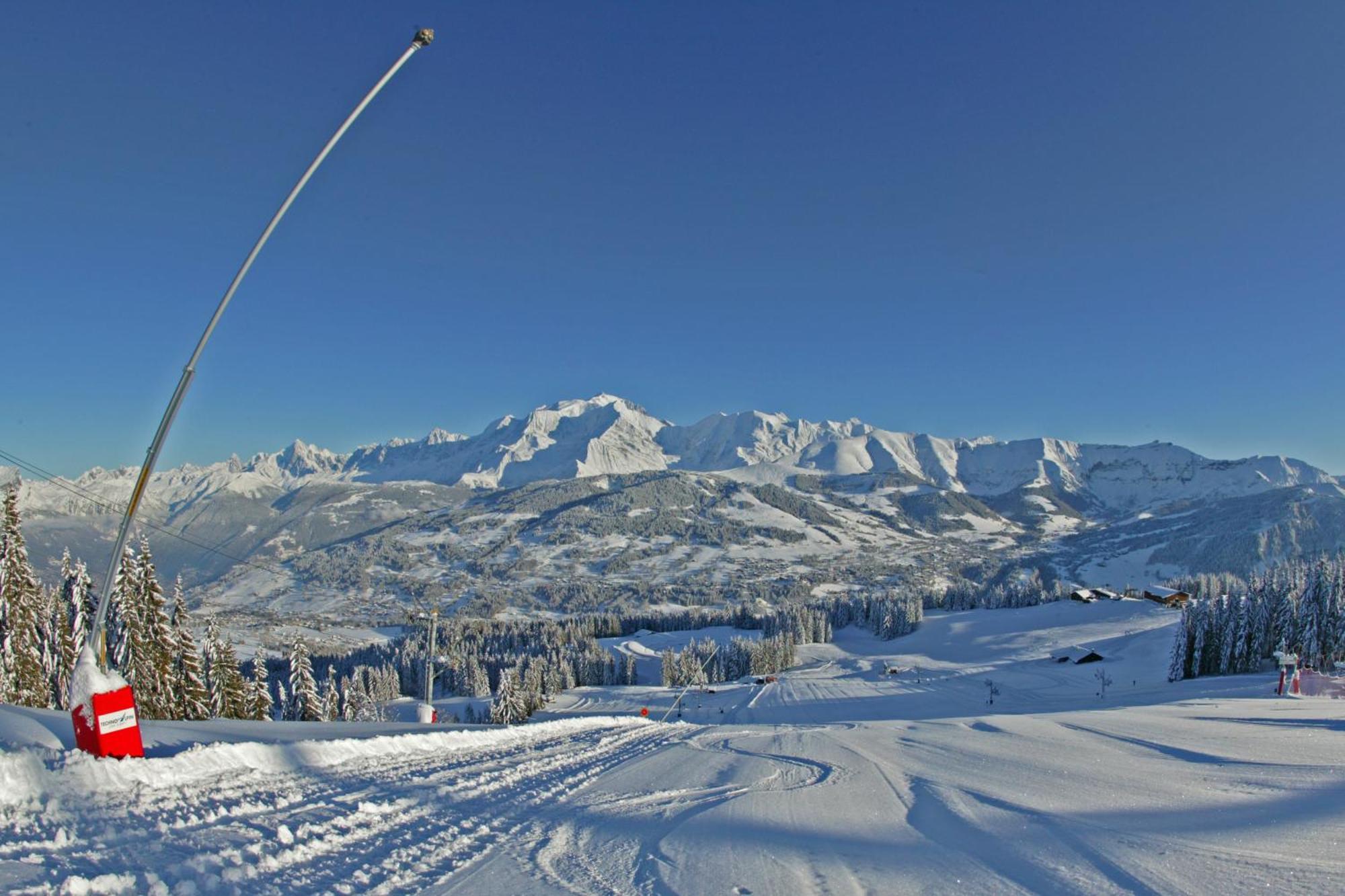 Hotel Le Caprice Des Neiges コンブルー エクステリア 写真