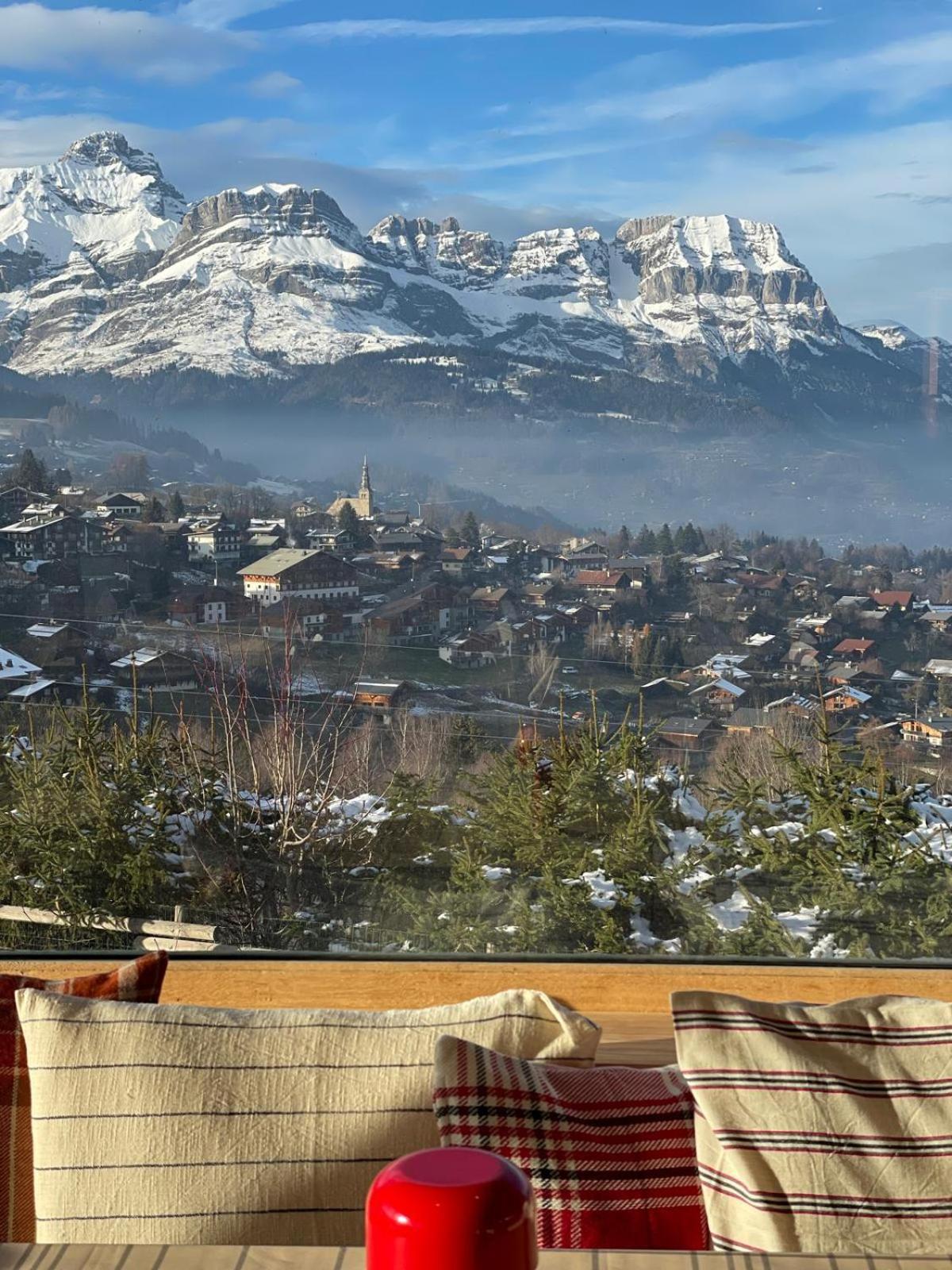 Hotel Le Caprice Des Neiges コンブルー エクステリア 写真