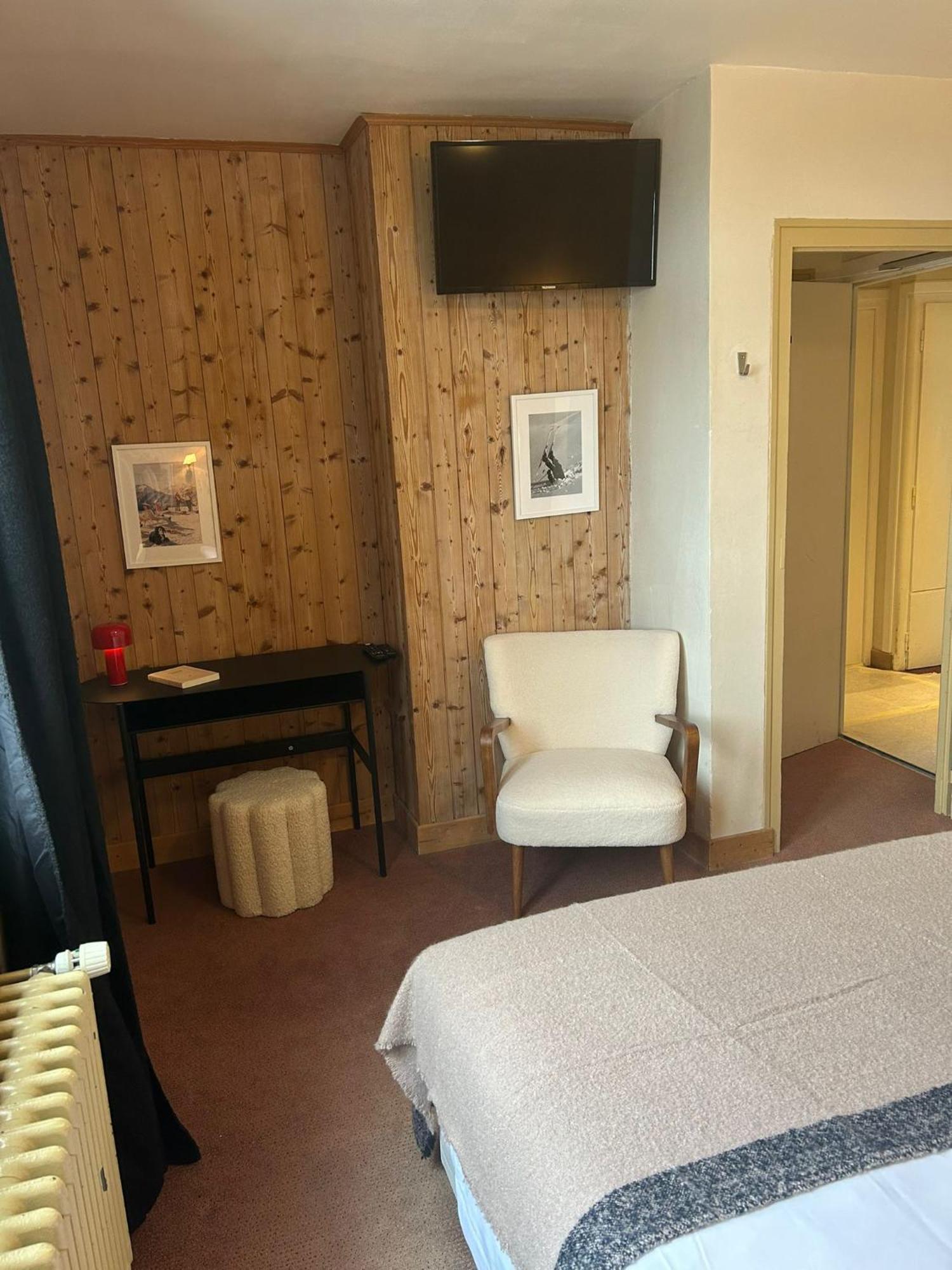 Hotel Le Caprice Des Neiges コンブルー エクステリア 写真