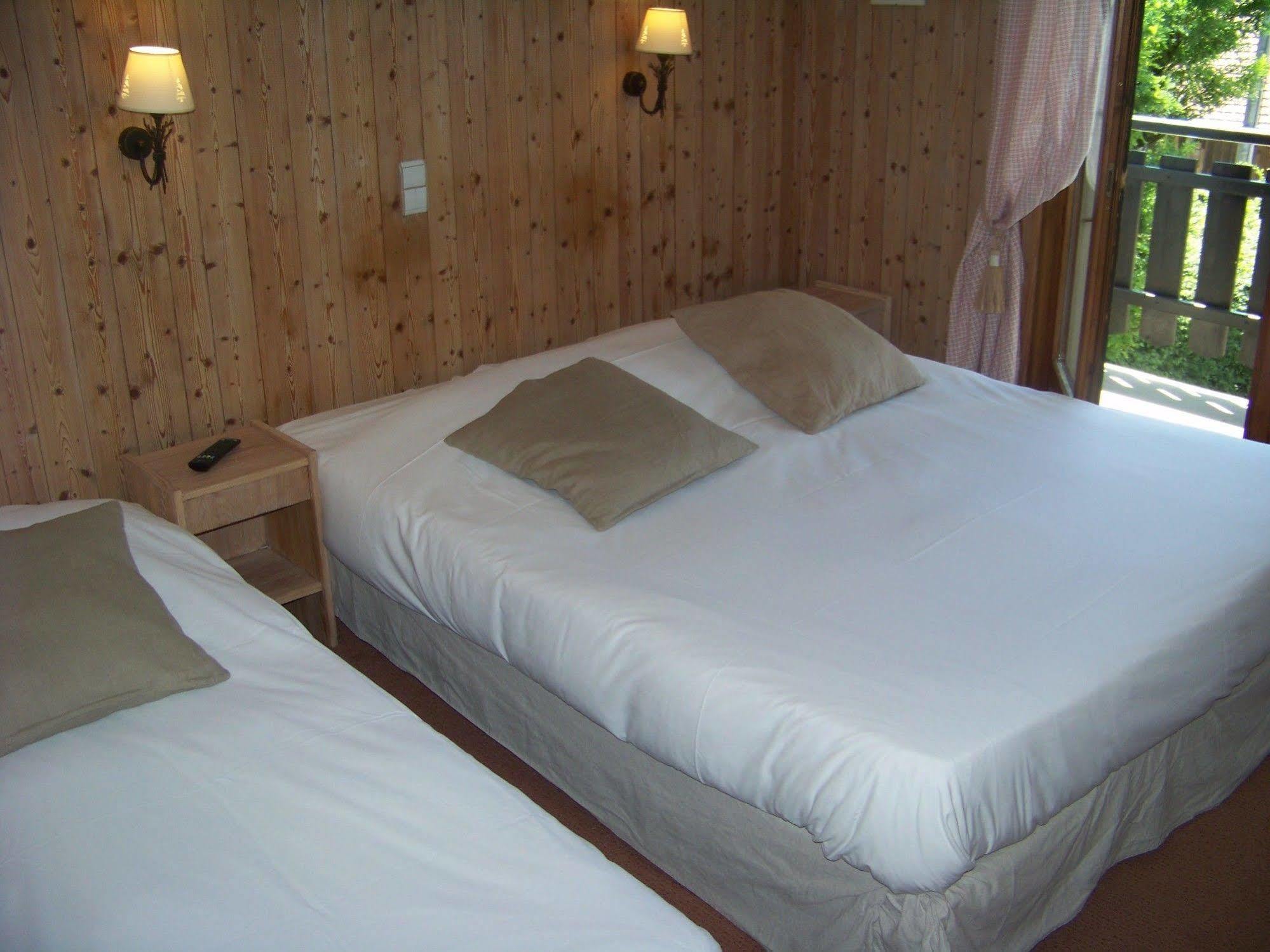 Hotel Le Caprice Des Neiges コンブルー エクステリア 写真