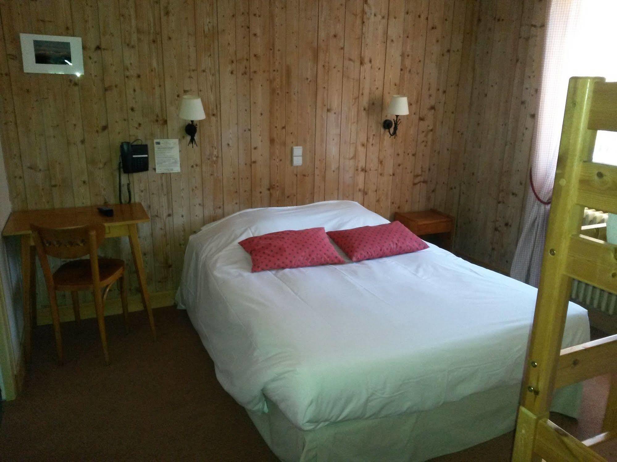 Hotel Le Caprice Des Neiges コンブルー エクステリア 写真